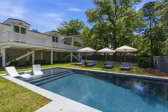 Private Pool! Walk to Beach and Pickleball IOP - Image 2
