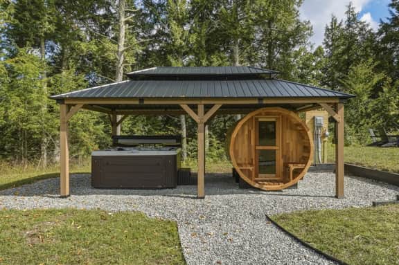 Stunning Stowe Estate w/ Speakeasy, Theater, and Mtn Views Sleeps 16+ - Image 4